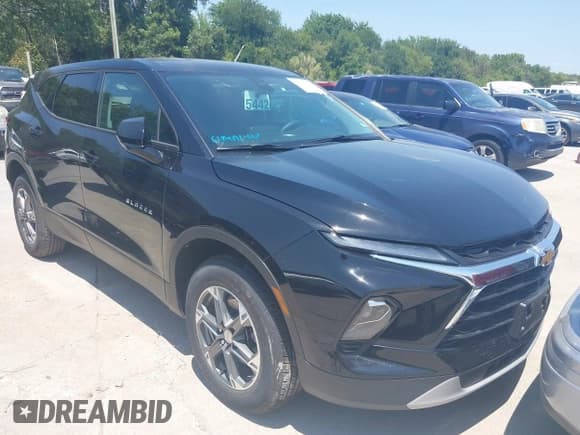 ✅ 2025 Chevrolet Blazer LT • VIN: 3GNKBCR43SS150908 • Lot: 42944270. Listed on IAAI with 12,769 mi. Free auction sales archive from the USA and detailed vehicle history report at DreamBid. Image 1.