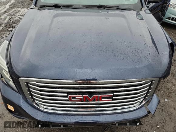 ✅ 2018 GMC Yukon XL SLT • VIN: 1GKS2GKC4JR318725 • Lot: 83813505. Listed on Copart with Not provided. Free auction sales archive from the USA and detailed vehicle history report at DreamBid. Image 12.