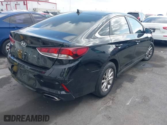 2019 Hyundai Sonata SE z VIN 5NPE24AF0KH741670, wystawiony jako IAAI lot #43187812 z przebiegiem 255 586 mil mil oraz . Historia ofert i sprzedaży dostępna na DreamBid. Obrazek 4.