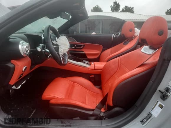 ✅ 2023 Mercedes-Benz SL 63 AMG • VIN: W1KVK8BB8PF012892 • Лот: 82132035. Опубликован ранее на Copart с пробегом 7 962 миль. Бесплатный доступ к архиву аукционных продаж из США и подробный отчёт об истории автомобиля на DreamBid. Изображение 7.