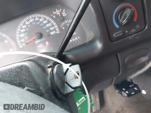 ✅ 2001 Dodge 1500 • VIN: 3B7HC13Y21M577029 • Lot: 42113953. Listed on IAAI with 329,493 mi. Free auction sales archive from the USA and detailed vehicle history report at DreamBid. Image 11.