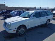 ✅ 1998 Mercedes-Benz E 320 • VIN: WDBJH82F7WX011301 • Lot: 42553889. Listed on IAAI with 226,562 mi. Free auction sales archive from the USA and detailed vehicle history report at DreamBid. Image 17.