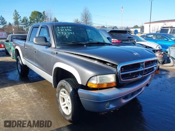 ✅ 2004 Dodge Dakota SLT • VIN: 1D7HG48K44S732241 • Лот: 41640470. Опубликован ранее на IAAI с пробегом 245 363 миль. Бесплатный доступ к архиву аукционных продаж из США и подробный отчёт об истории автомобиля на DreamBid. Изображение 13.