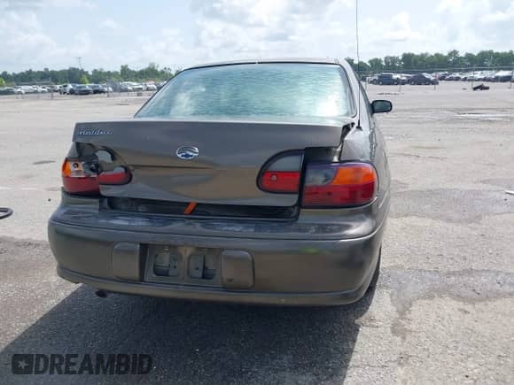 2000 Chevrolet Malibu z VIN 1G1ND52J3Y6351094, wystawiony jako IAAI lot #42703471 z przebiegiem 297 098 mil mil oraz . Historia ofert i sprzedaży dostępna na DreamBid. Obrazek 16.