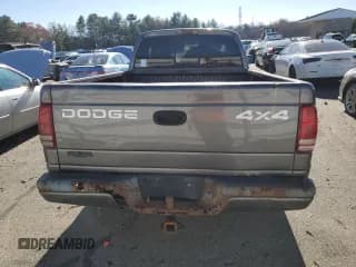 ✅ 2002 Dodge Dakota Sport • VIN: 1B7GG32N52S616854 • Lot: 80801804. Wystawiony na Copart z przebiegiem 230 905 mil. Bezpłatny archiwum sprzedaży aukcyjnych z USA i szczegółowy raport historii pojazdu na DreamBid. Zdjęcie 6.