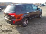 ✅ 2015 Kia Sorento LX • VIN: 5XYKT3A67FG555017 • Lot: 43622970. Listed on IAAI with 176,275 mi. Free auction sales archive from the USA and detailed vehicle history report at DreamBid. Image 4.