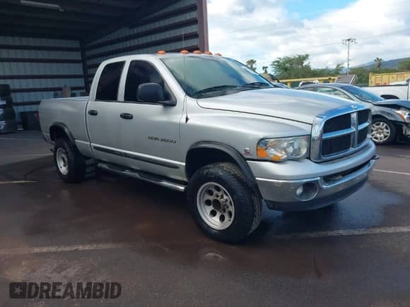 2005 Dodge 3500 SLT z VIN 3D7LS38C15G791333, wystawiony jako IAAI lot #40892553 z przebiegiem 188 933 mil mil oraz . Historia ofert i sprzedaży dostępna na DreamBid. Obrazek 1.