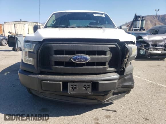 ✅ 2016 Ford F-150 XL • VIN: 1FTFX1CG0GKF85116 • Lot: 86273775. Wystawiony na Copart z przebiegiem 134 381 mil. Bezpłatny archiwum sprzedaży aukcyjnych z USA i szczegółowy raport historii pojazdu na DreamBid. Zdjęcie 5.