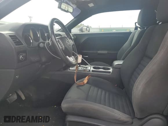 ✅ 2014 Dodge Challenger R/T • VIN: 2C3CDYBT9EH142569 • Lot: 71763834. Wystawiony na Copart z przebiegiem 101 573 mil. Bezpłatny archiwum sprzedaży aukcyjnych z USA i szczegółowy raport historii pojazdu na DreamBid. Zdjęcie 7.