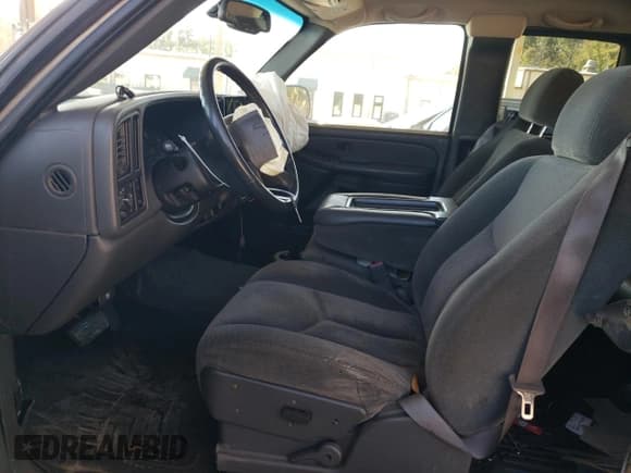 ✅ 2004 Chevrolet Silverado 1500 LS • VIN: 1GCEC19TX4Z316569 • Лот: 76896034. Опубликован ранее на Copart с пробегом 241 441 миль. Бесплатный доступ к архиву аукционных продаж из США и подробный отчёт об истории автомобиля на DreamBid. Изображение 7.