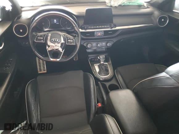 ✅ 2020 Kia Forte GT-Line • VIN: 3KPF34AD0LE250330 • Lot: 59024635. Wystawiony na Copart z przebiegiem 97 242 mil. Bezpłatny archiwum sprzedaży aukcyjnych z USA i szczegółowy raport historii pojazdu na DreamBid. Zdjęcie 8.