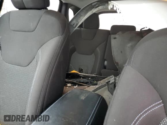 ✅ 2021 Jeep Cherokee Latitude • VIN: 1C4PJMCB0MD152908 • Лот: 84382024. Опубликован ранее на Copart с пробегом 101 345 миль. Бесплатный доступ к архиву аукционных продаж из США и подробный отчёт об истории автомобиля на DreamBid. Изображение 10.