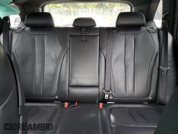 ✅ 2018 BMW X5 M • VIN: 5YMKT6C59J0Y83695 • Lot: 72385954. Wystawiony na Copart z przebiegiem 79 802 mil. Bezpłatny archiwum sprzedaży aukcyjnych z USA i szczegółowy raport historii pojazdu na DreamBid. Zdjęcie 10.