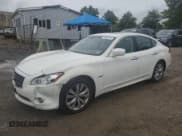 ✅ 2013 Infiniti M Hybrid • VIN: JN1EY1AP6DM650145 • Лот: 72650114. Опубликован ранее на Copart с пробегом 176 735 миль. Бесплатный доступ к архиву аукционных продаж из США и подробный отчёт об истории автомобиля на DreamBid. Изображение 1.