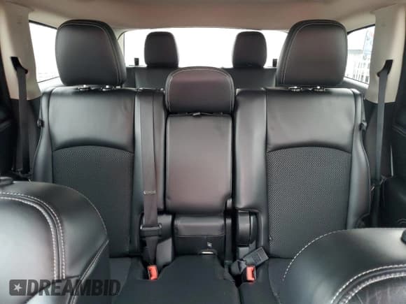 ✅ 2017 Dodge Journey Crossroad Plus • VIN: 3C4PDDGG8HT566922 • Lot: 85552955. Listed on Copart with 82,386 mi. Free auction sales archive from the USA and detailed vehicle history report at DreamBid. Image 10.