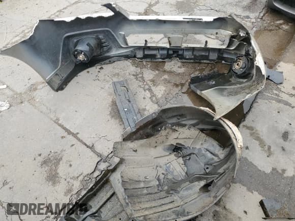 ✅ 2014 Subaru Outback Limited • VIN: 4S4BRDLC9E2213483 • Lot: 65288085. Listed on Copart with 131,100 mi. Free auction sales archive from the USA and detailed vehicle history report at DreamBid. Image 13.