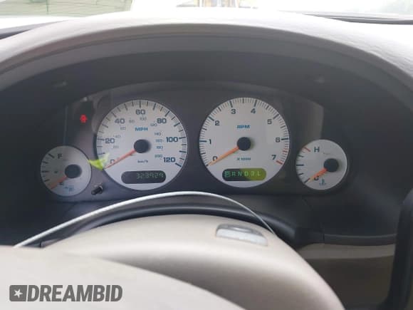 ✅ 2003 Dodge Caravan EX • VIN: 2D4GP74L03R104251 • Lot: 42747705. Listed on IAAI with 323,929 mi. Free auction sales archive from the USA and detailed vehicle history report at DreamBid. Image 7.