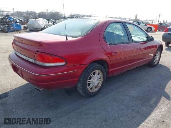 ✅ 1998 Chrysler Cirrus LXi • VIN: 1C3EJ56H1WN261697 • Lot: 41788970. Listed on IAAI with 174,879 mi. Free auction sales archive from the USA and detailed vehicle history report at DreamBid. Image 4.