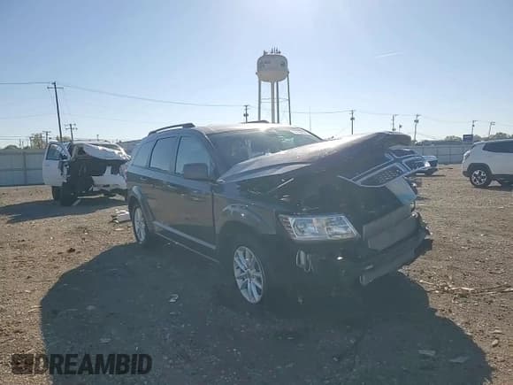✅ 2018 Dodge Journey SXT • VIN: 3C4PDCBB3JT439586 • Lot: 86700895. Wystawiony na Copart z przebiegiem Nie podano. Bezpłatny archiwum sprzedaży aukcyjnych z USA i szczegółowy raport historii pojazdu na DreamBid. Zdjęcie 14.