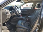 ✅ 2022 Mazda CX-5 S Select • VIN: JM3KFBBM0N0632496 • Lot: 85691555. Wystawiony na Copart z przebiegiem 54 443 mil. Bezpłatny archiwum sprzedaży aukcyjnych z USA i szczegółowy raport historii pojazdu na DreamBid. Zdjęcie 7.