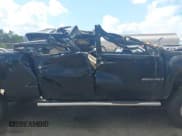 ✅ 2008 Chevrolet Silverado 2500HD LTZ • VIN: 1GCHK236X8F156113 • Lot: 43010192. Wystawiony na IAAI z przebiegiem Nie podano. Bezpłatny archiwum sprzedaży aukcyjnych z USA i szczegółowy raport historii pojazdu na DreamBid. Zdjęcie 14.