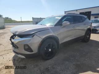 2021 Chevrolet Blazer LT z VIN 3GNKBHR44MS557426, wystawiony jako Copart lot #81545795 z przebiegiem 48 878 mil mil oraz Szkoda całkowita • Salvage title. Historia ofert i sprzedaży dostępna na DreamBid. Obrazek 1.
