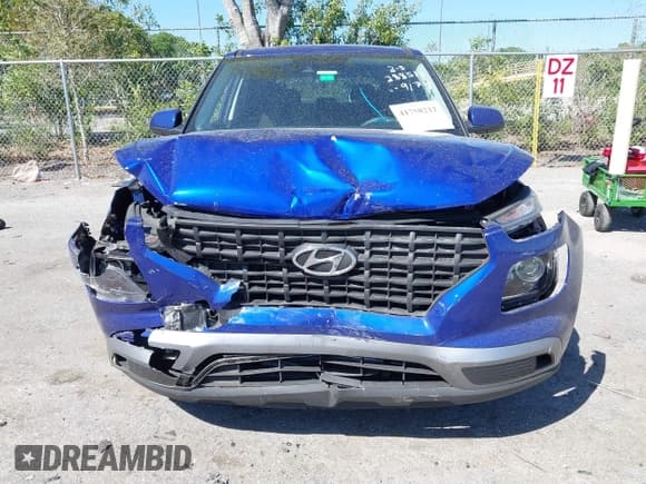 ✅ 2022 Hyundai Venue SE • VIN: KMHRB8A3XNU199174 • Lot: 41758212. Listed on IAAI with 6,334 mi. Free auction sales archive from the USA and detailed vehicle history report at DreamBid. Image 13.