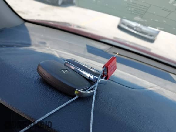 2016 Hyundai Tucson Sport with VIN KM8J3CA24GU084397, listed as a IAAI auction lot 42701460 with 105,474 mi miles and . Bid and sale history available at DreamBid. Image 11.