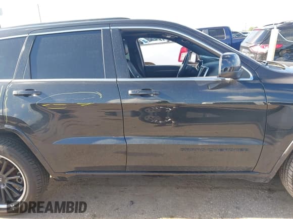 ✅ 2015 Jeep Grand Cherokee Laredo • VIN: 1C4RJEAG7FC143869 • Lot: 42977818. Wystawiony na IAAI z przebiegiem 83 865 mil. Bezpłatny archiwum sprzedaży aukcyjnych z USA i szczegółowy raport historii pojazdu na DreamBid. Zdjęcie 13.
