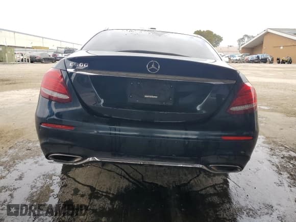 ✅ 2017 Mercedes-Benz E 300 Luxury • VIN: WDDZF4JB7HA132486 • Lot: 54115935. Listed on Copart with 79,955 mi. Free auction sales archive from the USA and detailed vehicle history report at DreamBid. Image 6.