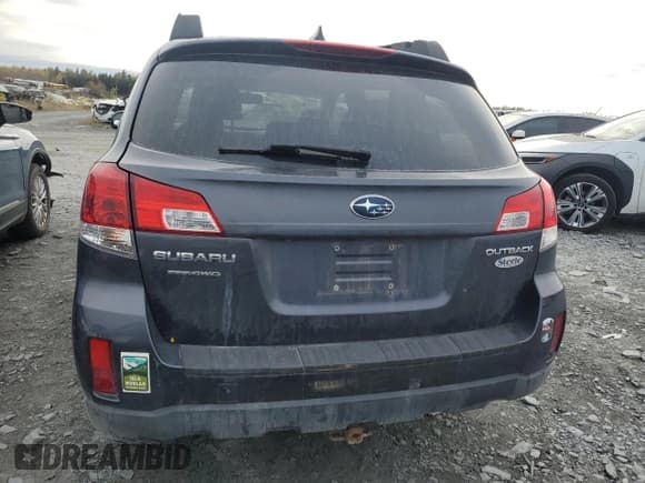 ✅ 2013 Subaru Outback • VIN: 4S4BRGLC8D3256111 • Lot: 85832995. Listed on Copart with 248,461 mi. Free auction sales archive from the USA and detailed vehicle history report at DreamBid. Image 6.