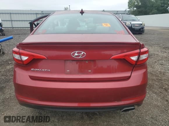 ✅ 2016 Hyundai Sonata SE • VIN: 5NPE24AF0GH428030 • Lot: 69740915. Listed on Copart with 92,614 mi. Free auction sales archive from the USA and detailed vehicle history report at DreamBid. Image 6.