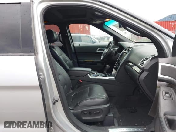 ✅ 2011 Ford Explorer Limited • VIN: 1FMHK8F8XBGA46630 • Lot: 43418840. Wystawiony na IAAI z przebiegiem 140 476 mil. Bezpłatny archiwum sprzedaży aukcyjnych z USA i szczegółowy raport historii pojazdu na DreamBid. Zdjęcie 5.