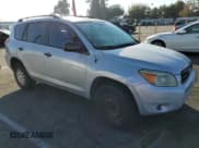 ✅ 2007 Toyota RAV4 • VIN: JTMZD33V275053221 • Lot: 91642995. Wystawiony na Copart z przebiegiem Nie podano. Bezpłatny archiwum sprzedaży aukcyjnych z USA i szczegółowy raport historii pojazdu na DreamBid. Zdjęcie 4.