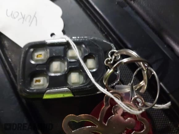 ✅ 2015 GMC Yukon SLT • VIN: 1GKS2BKCXFR248500 • Lot: 43535550. Listed on IAAI with 195,354 mi. Free auction sales archive from the USA and detailed vehicle history report at DreamBid. Image 11.