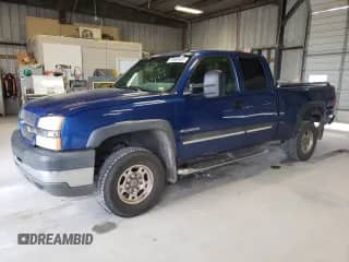 2003 Chevrolet Silverado 2500HD LT with VIN 1GCHK29U43E167001, listed as a Copart auction lot 59464484 with 206,481 mi miles and Salvage title. Bid and sale history available at DreamBid. Image 1.