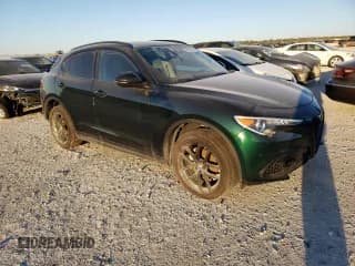 ✅ 2021 Alfa Romeo Stelvio • VIN: ZASPAJAN4M7D10801 • Лот: 68333452. Опубликован ранее на Copart с пробегом 17 447 миль. Бесплатный доступ к архиву аукционных продаж из США и подробный отчёт об истории автомобиля на DreamBid. Изображение 4.