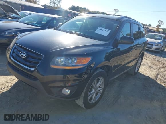 ✅ 2011 Hyundai Santa Fe SE • VIN: 5XYZHDAG8BG057160 • Lot: 43625221. Listed on IAAI with 207,297 mi. Free auction sales archive from the USA and detailed vehicle history report at DreamBid. Image 2.