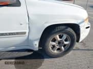 ✅ 2003 GMC Envoy SLT • VIN: 1GKES16S436243654 • Lot: 42186690. Listed on IAAI with 125,315 mi. Free auction sales archive from the USA and detailed vehicle history report at DreamBid. Image 13.