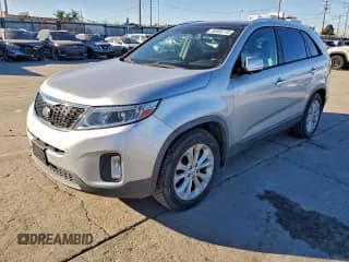 ✅ 2014 Kia Sorento EX • VIN: 5XYKU4A72EG550012 • Lot: 95566775. Wystawiony na Copart z przebiegiem 143 474 mil. Bezpłatny archiwum sprzedaży aukcyjnych z USA i szczegółowy raport historii pojazdu na DreamBid. Zdjęcie 1.