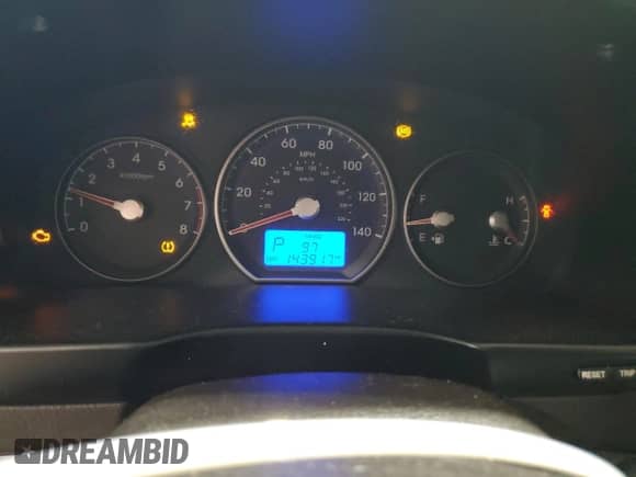 ✅ 2011 Hyundai Santa Fe GLS • VIN: 5XYZG3AB7BG006668 • Lot: 50002765. Wystawiony na Copart z przebiegiem 143 917 mil mil. Skorzystaj z bezpłatnego archiwum sprzedaży aukcyjnych z USA i zobacz szczegółowy raport historii pojazdu na DreamBid. Zdjęcie 9.