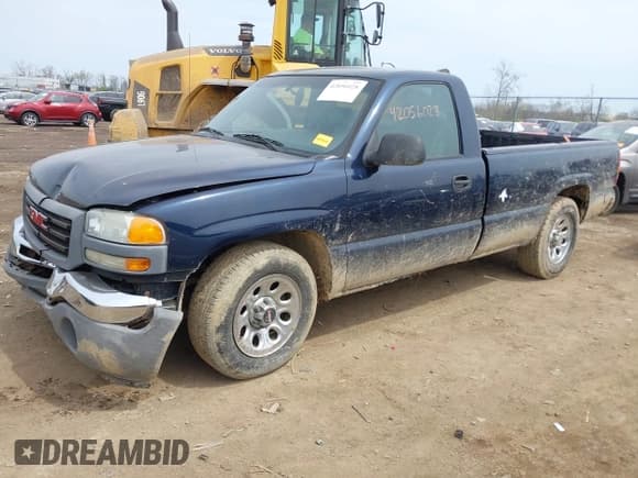 ✅ 2006 GMC Sierra 1500 Work Truck • VIN: 3GTEC14X56G144075 • Lot: 42056028. Listed on IAAI with 212,172 mi. Free auction sales archive from the USA and detailed vehicle history report at DreamBid. Image 2.