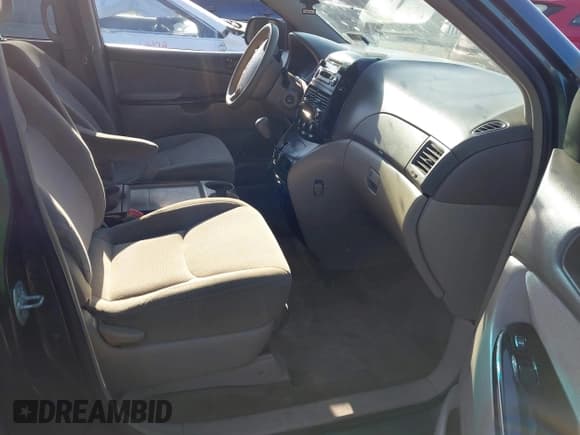 ✅ 2005 Toyota Sienna LE • VIN: 5TDZA23C45S387159 • Lot: 43735576. Listed on IAAI with 223,000 mi. Free auction sales archive from the USA and detailed vehicle history report at DreamBid. Image 5.