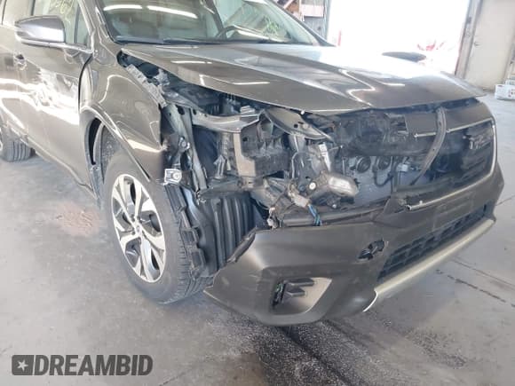 ✅ 2020 Subaru Outback Limited • VIN: 4S4BTANC7L3143681 • Lot: 43643362. Wystawiony na IAAI z przebiegiem 97 040 mil. Bezpłatny archiwum sprzedaży aukcyjnych z USA i szczegółowy raport historii pojazdu na DreamBid. Zdjęcie 6.