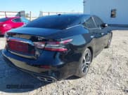 ✅ 2023 Nissan Maxima SV • VIN: 1N4AA6CV4PC510782 • Lot: 43558424. Wystawiony na IAAI z przebiegiem 47 497 mil. Bezpłatny archiwum sprzedaży aukcyjnych z USA i szczegółowy raport historii pojazdu na DreamBid. Zdjęcie 4.