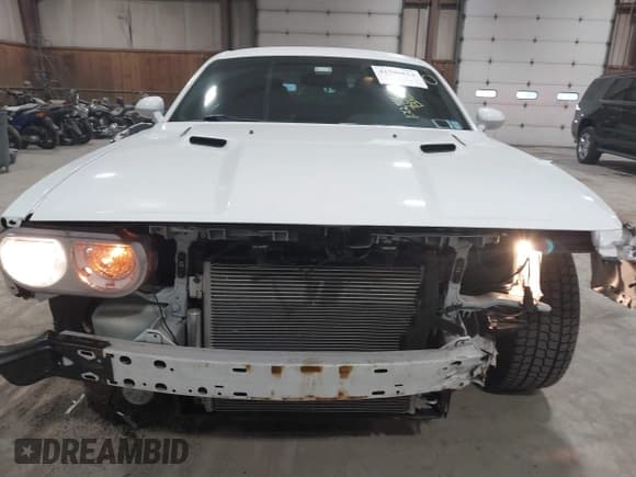 ✅ 2013 Dodge Challenger R/T • VIN: 2C3CDYBT7DH501528 • Lot: 41790514. Wystawiony na IAAI z przebiegiem 122 876 mil. Bezpłatny archiwum sprzedaży aukcyjnych z USA i szczegółowy raport historii pojazdu na DreamBid. Zdjęcie 6.