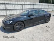 ✅ 2022 Tesla Model S • VIN: 5YJSA1E55NF476513 • Лот: 63302215. Опубликован ранее на Copart с пробегом Не указан. Бесплатный доступ к архиву аукционных продаж из США и подробный отчёт об истории автомобиля на DreamBid. Изображение 1.