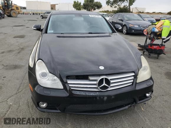 ✅ 2007 Mercedes-Benz CLS 550 • VIN: WDDDJ72X07A102779 • Lot: 81334765. Listed on Copart with 180,023 mi. Free auction sales archive from the USA and detailed vehicle history report at DreamBid. Image 5.