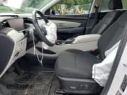 ✅ 2022 Hyundai Tucson SEL • VIN: 5NMJFCAE8NH128914 • Lot: 55451713. Wystawiony na Copart z przebiegiem 45 077 mil. Bezpłatny archiwum sprzedaży aukcyjnych z USA i szczegółowy raport historii pojazdu na DreamBid. Zdjęcie 7.