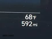 ✅ 2025 Hyundai Kona SEL • VIN: KM8HB3AB8SU318681 • Лот: 43305715. Опубликован ранее на IAAI с пробегом 592 миль. Бесплатный доступ к архиву аукционных продаж из США и подробный отчёт об истории автомобиля на DreamBid. Изображение 15.